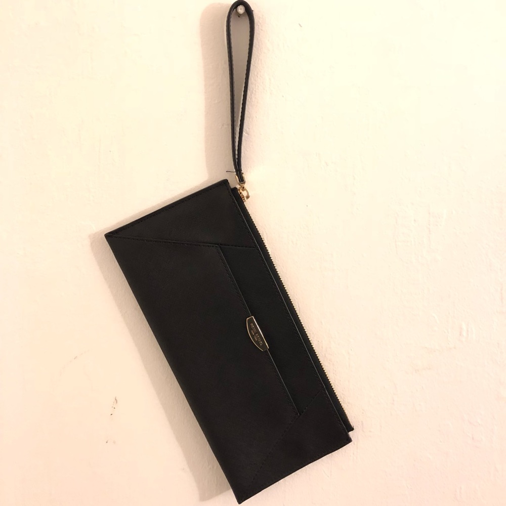 HENRI BENDEL WEST 57th WRISTLET